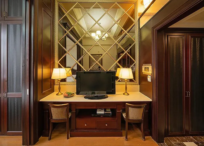 Yeoksam Artnouveau Hotel&residence *