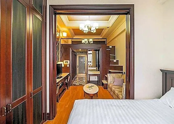 Yeoksam Artnouveau Hotel&residence *