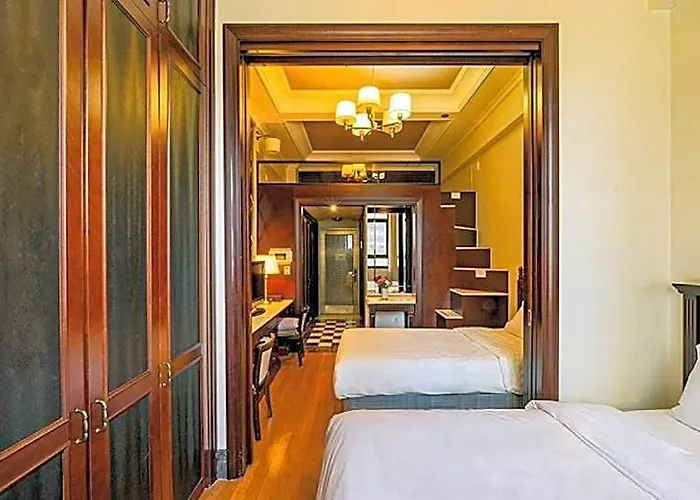 Yeoksam Artnouveau Hotel&residence *